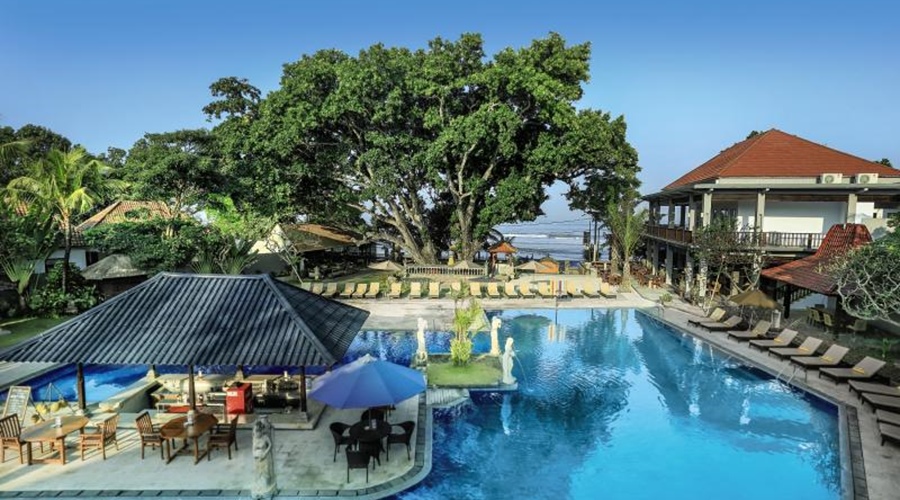 Beachfront Seminyak 4-Star Getaway with Flights