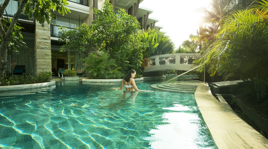 Super Lux 5-Star Beachfront Sofitel Nusa Dua