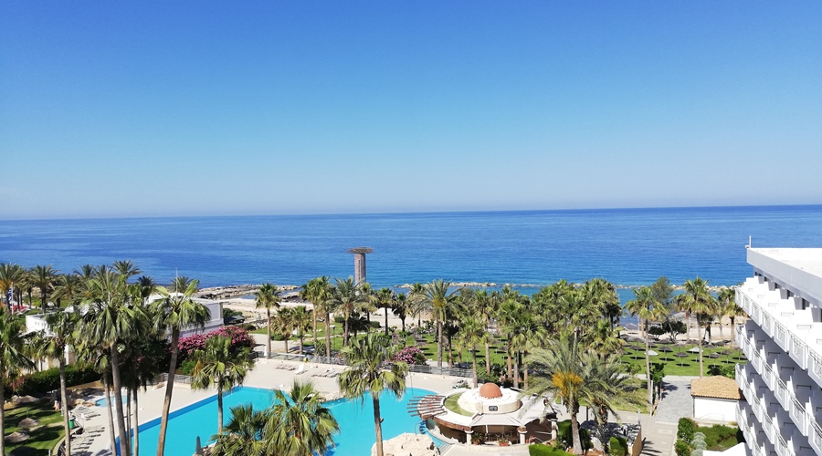 4 Star Paphos Stay on the Beach