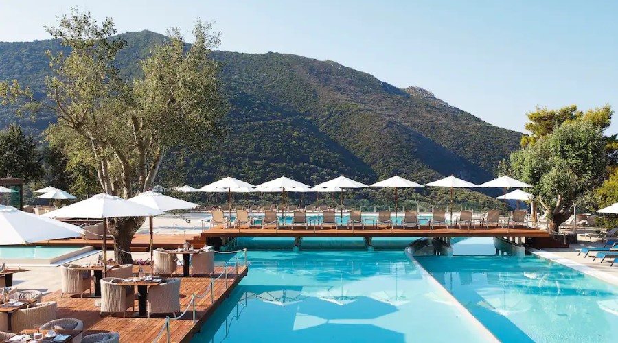 Save 33%, 5-Star Corfu incl. Half Board with Flights