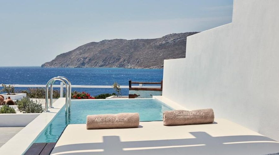 4 Star Mykonos Luxury Stay