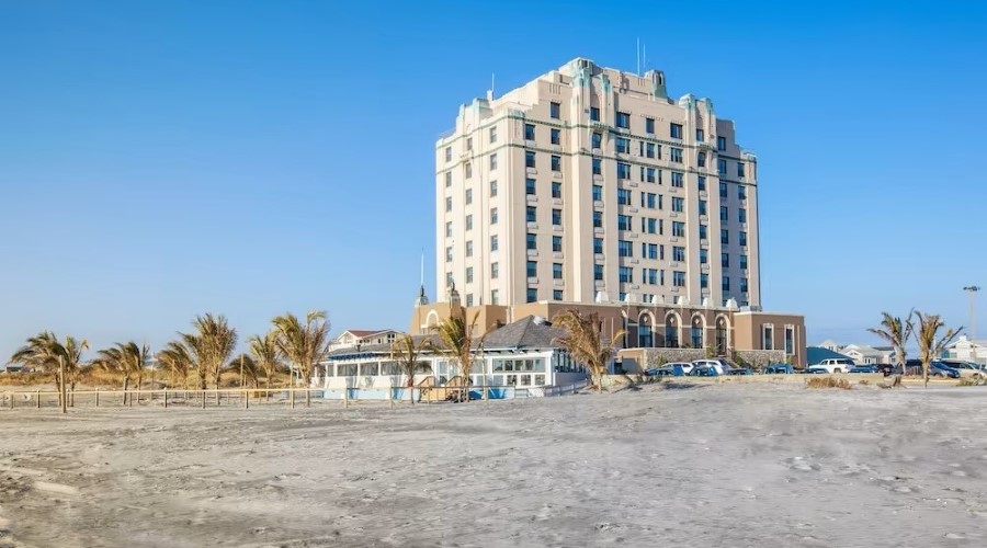 3 Star Beachfront Resort in Atlantic City, 5 Nts with Flights